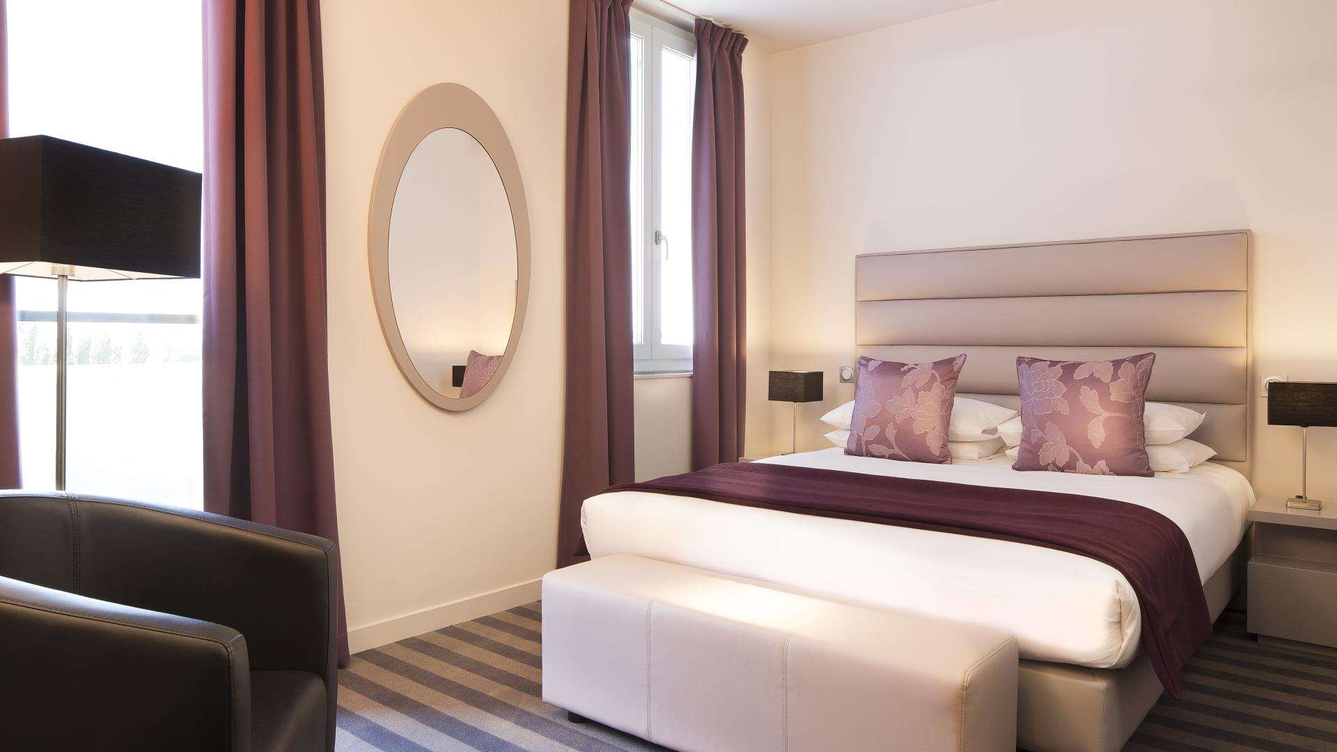 executive-hotel-chambre-standard-56543-1920-1080-crop
